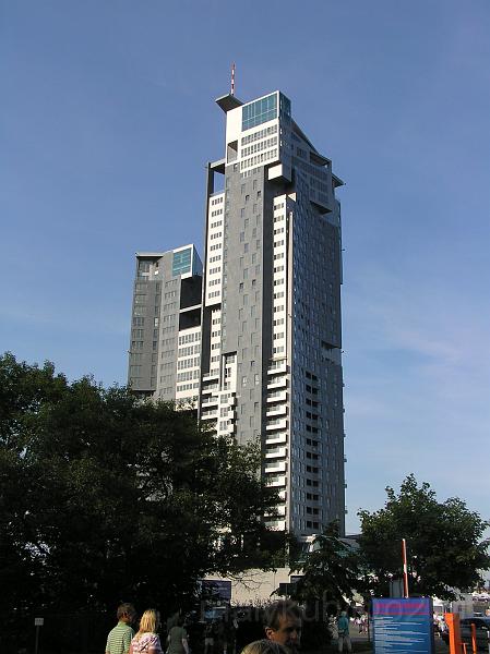 P7040441.JPG - Sea Tower